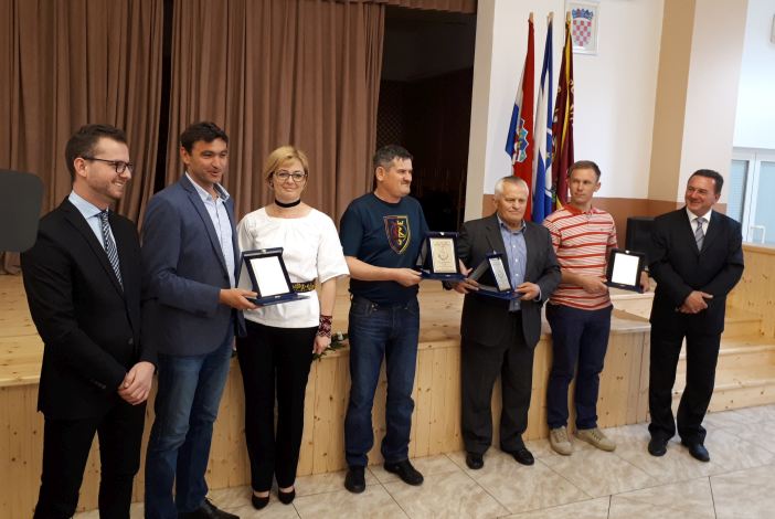 Općina Oriovac je gospodarski, infrastrukturno, socijalno, kulturno, sportski stabilna i uređena općina 