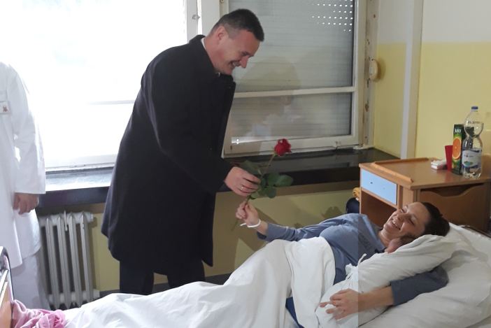 Župan Marušić posjetio rodilišta brodske i novogradiške bolnice