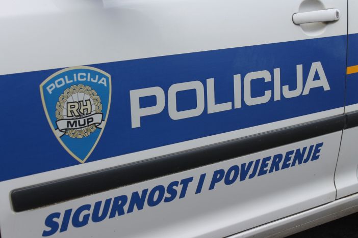 U prometnoj nesreći smrtno stradao muškarac