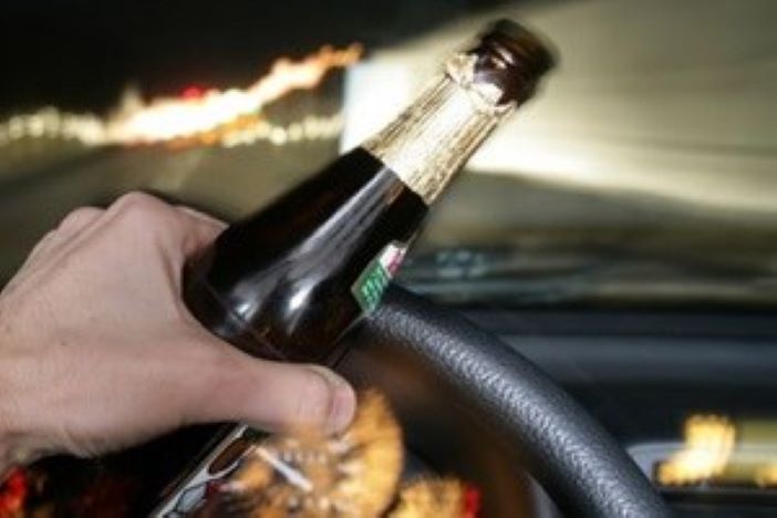 Sankcionirani alkoholizirani vozači - jedan upravljao biciklom s 2,07 , a drugi automobilom s 2,03 promila 