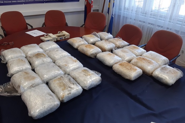 Pao Escobar iz Vrpolja. Imao 0,25 grama kokaina