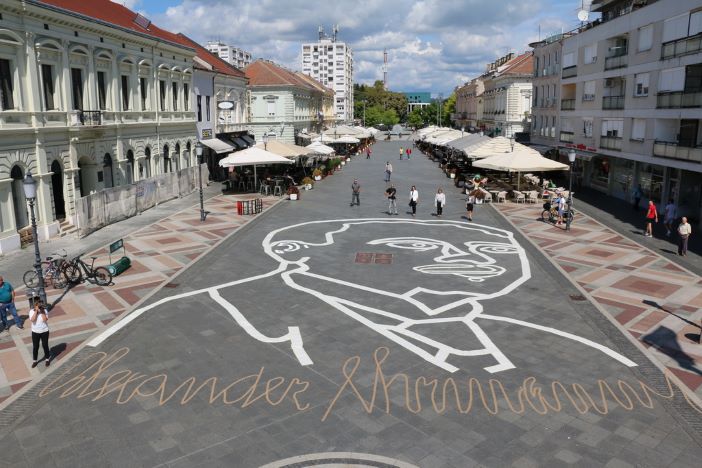 Snimljena milenijska fotografija na Korzu
