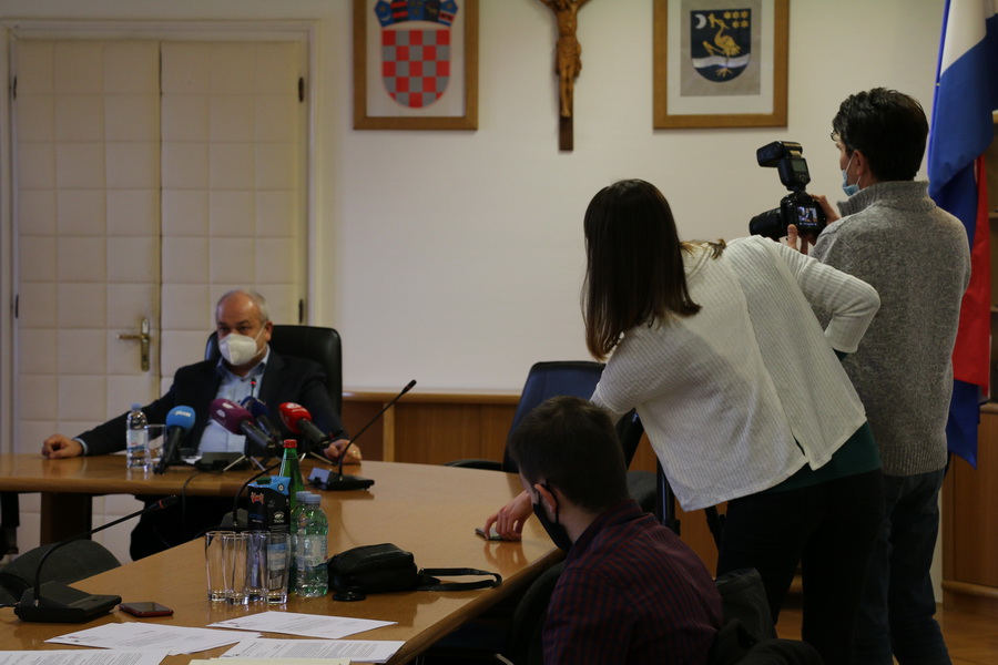 Održana konferencija za medije na temu zakupa prostora Sveučilišta u Slavonskom Brodu