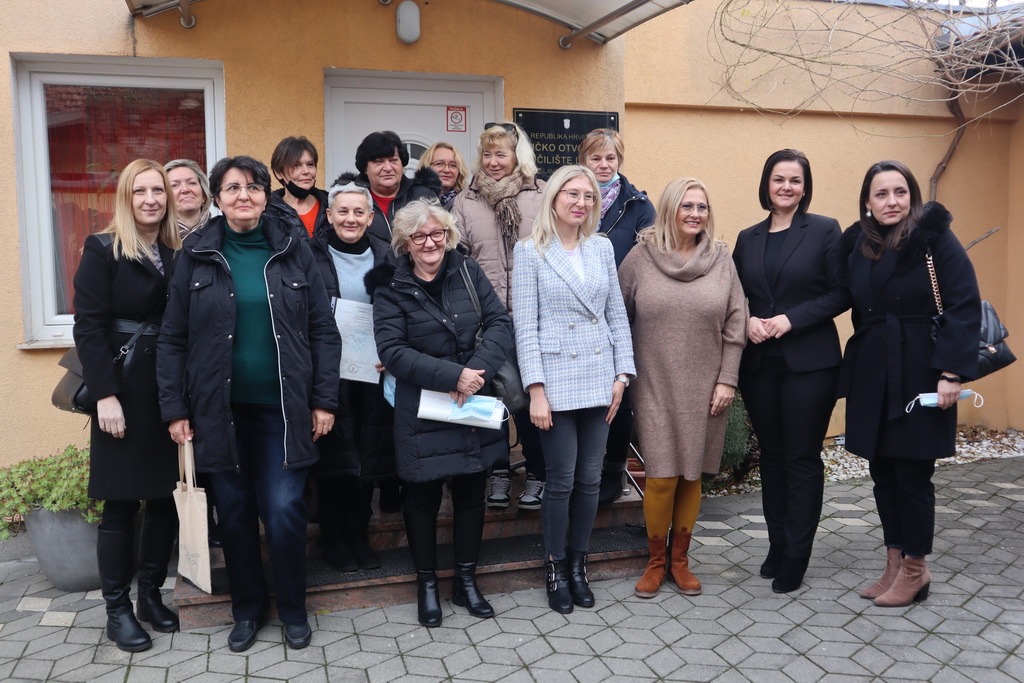 Dodijeljena uvjerenja o osposobljavanju u sklopu projekta „Zaposlena“