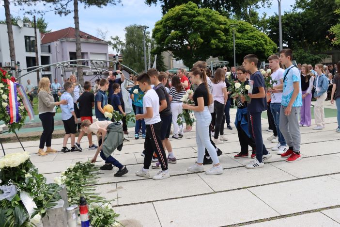 Održan 21. susret sjećanja na poginulu djecu u Domovinskom ratu „Mali križ-velika žrtva“
