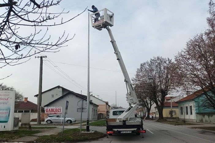 Dovršavaju se radovi na izgradnji javne rasvjete