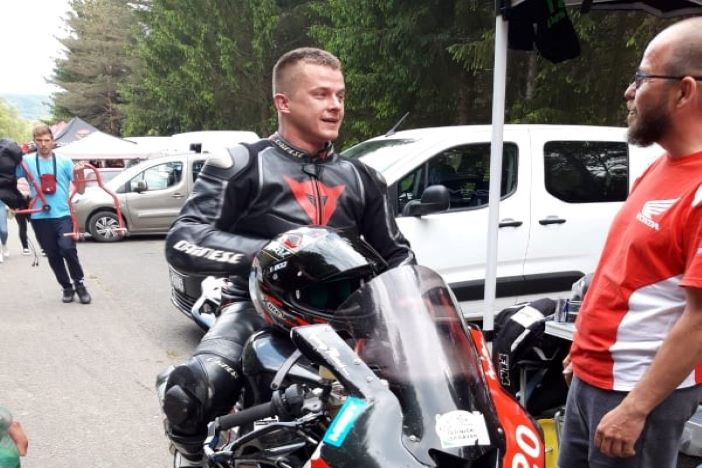 &quot;Ostali smo bez goriva pa su nas neki Romi povezli na kamionu kao staro željezo&quot;